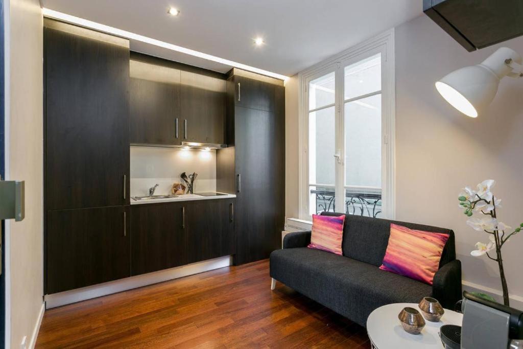 דירות פריז Modernized Studio - Meters From The Invalides Gardens מראה חיצוני תמונה